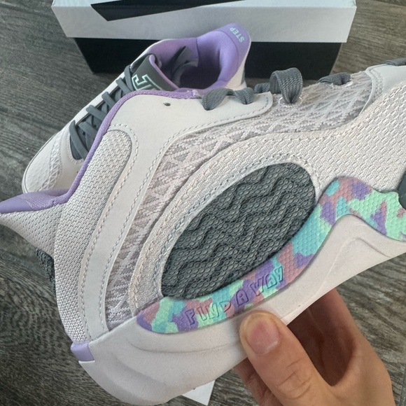 Brand New Jordan Tatum 2 Easter Big Kids Sneakers - Picture 8 of 16